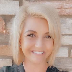 Meet your Posher, Angelique